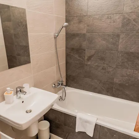 Apartment Stylish Above The Buzz Budapest